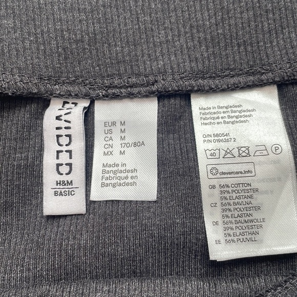 Divided H&M Gray Skirt - Picture 2 of 2